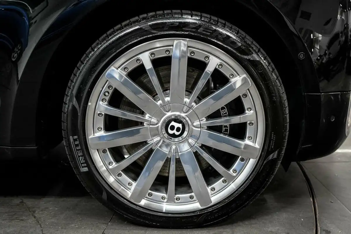 2014-bentley-mulsanne-675-big-7