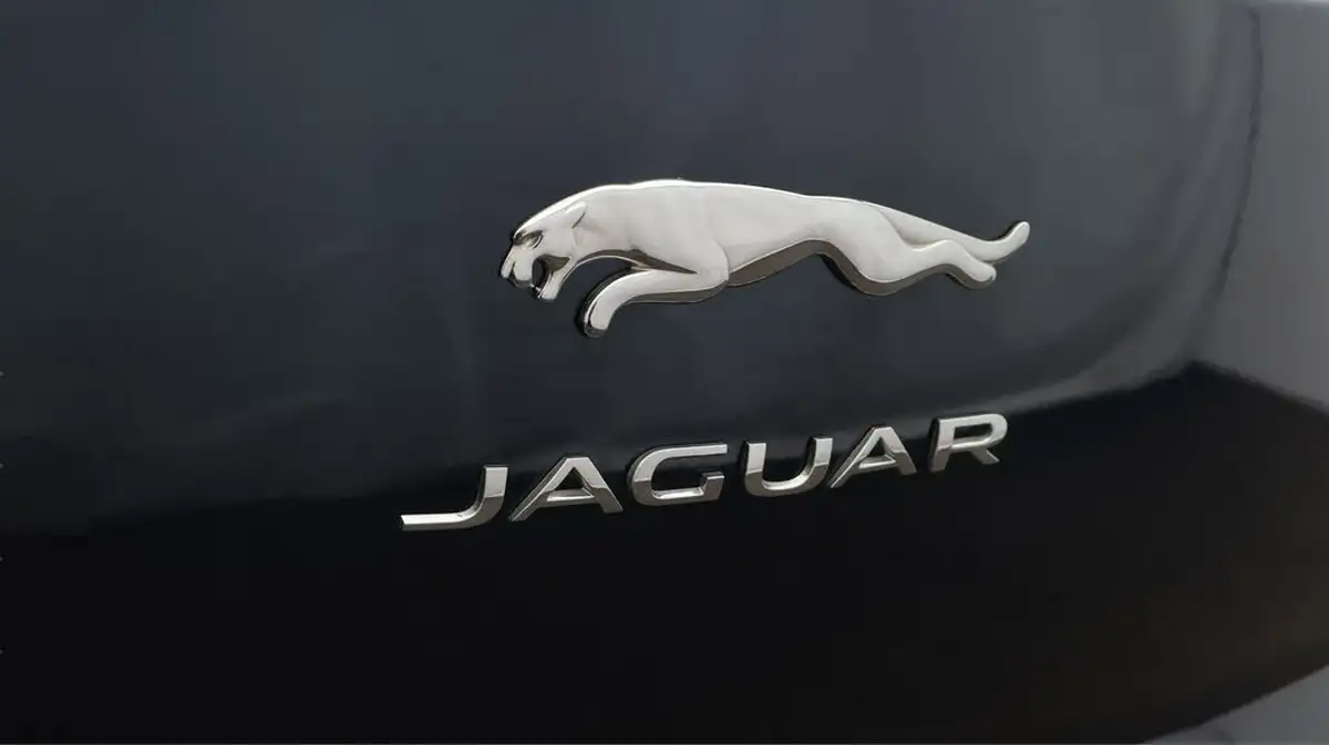 2021-jaguar-i-pace-ev400-hse-big-23