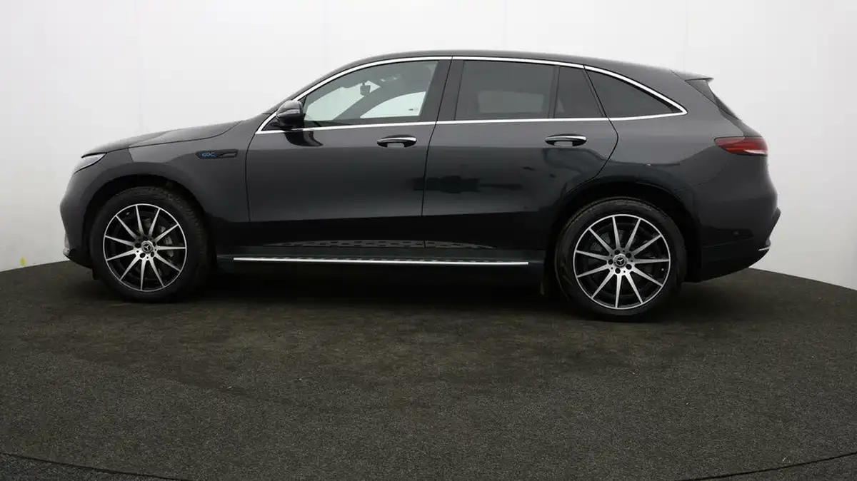 2022-mercedes-benz-eqc-e-eqc-400-amg-line-big-61