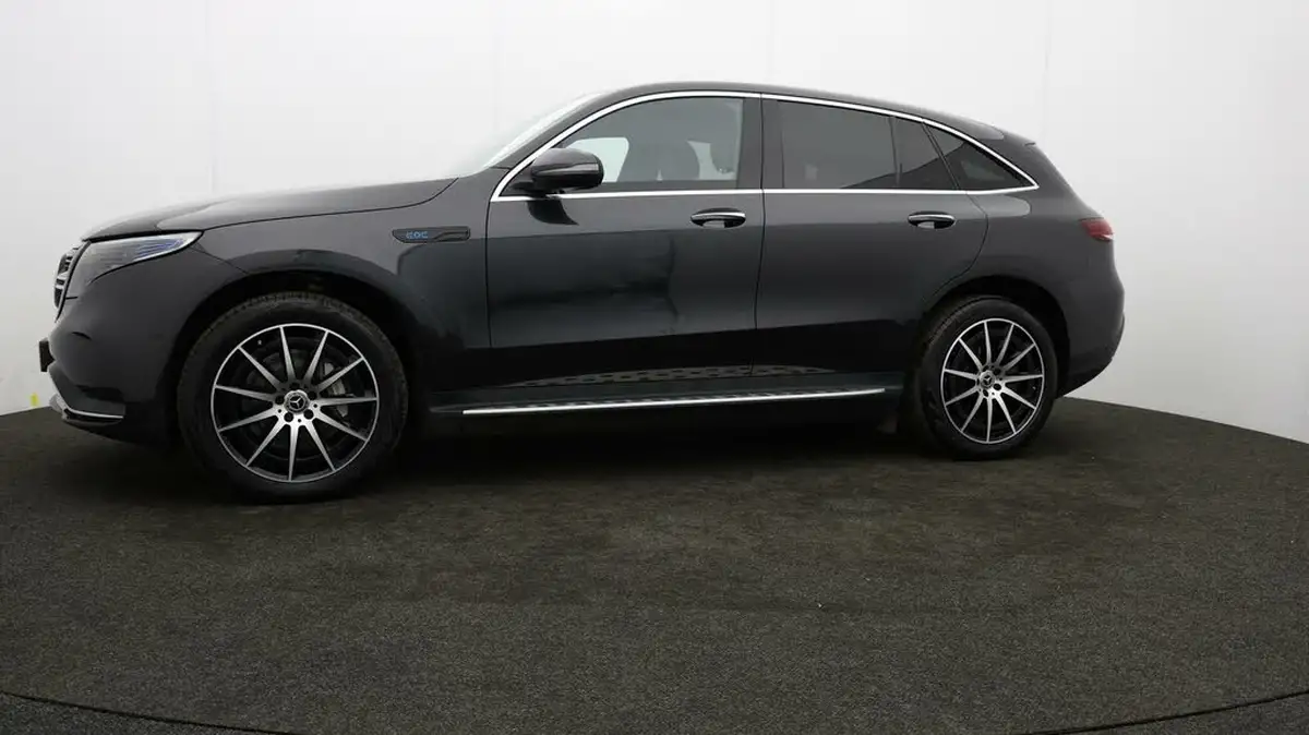 2022-mercedes-benz-eqc-e-eqc-400-amg-line-big-57