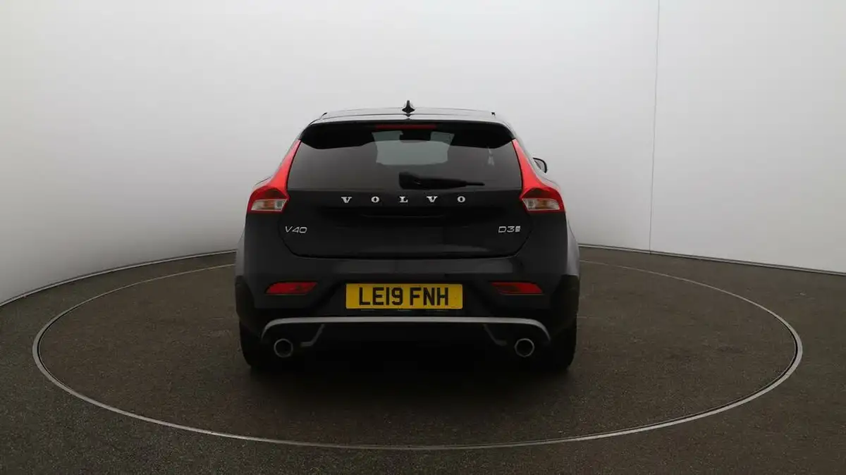 2019-volvo-v40-20td-d3-r-design-nav-plus-geartronic-big-6