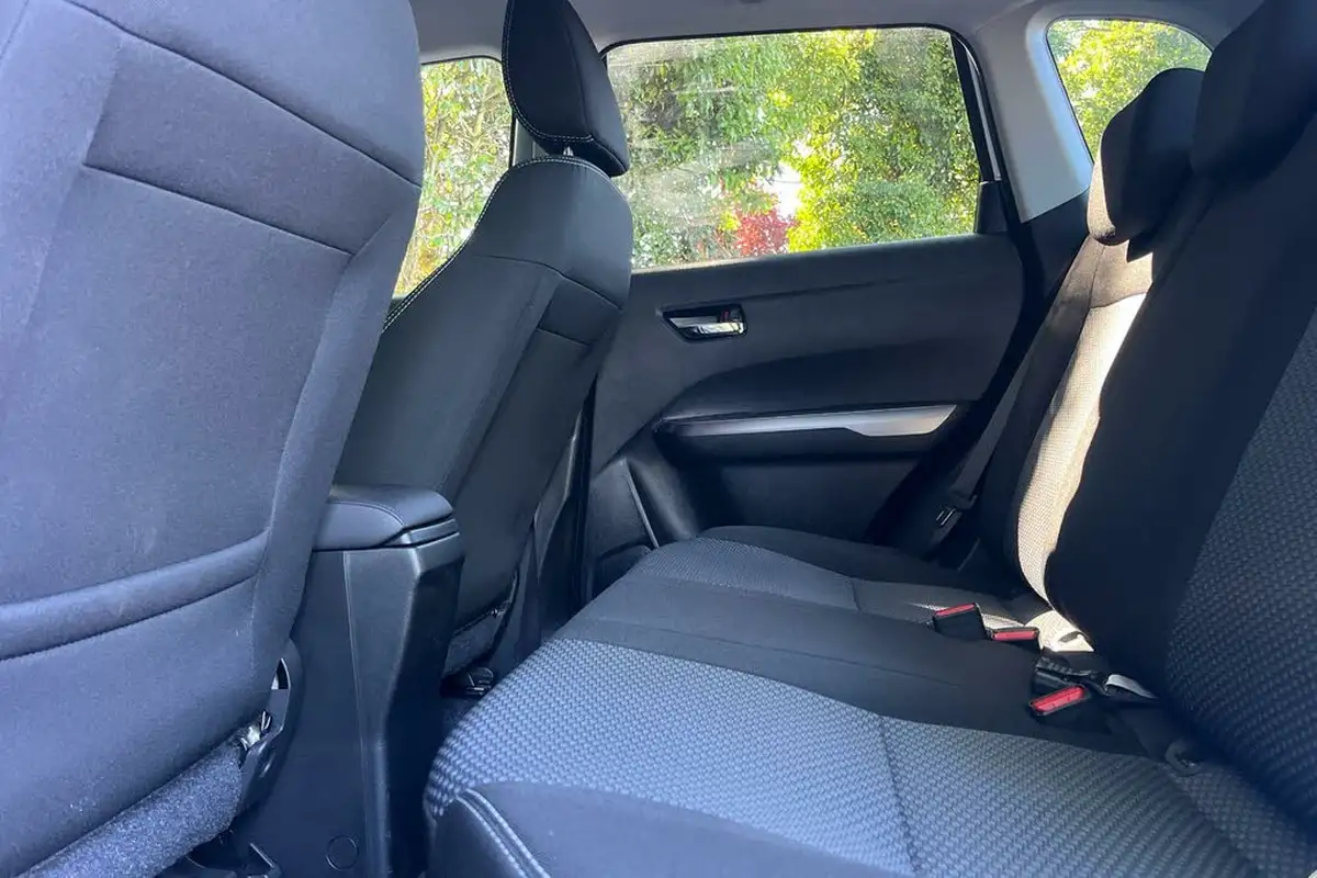 2023-suzuki-vitara-14-boosterjet-sz-t-big-6