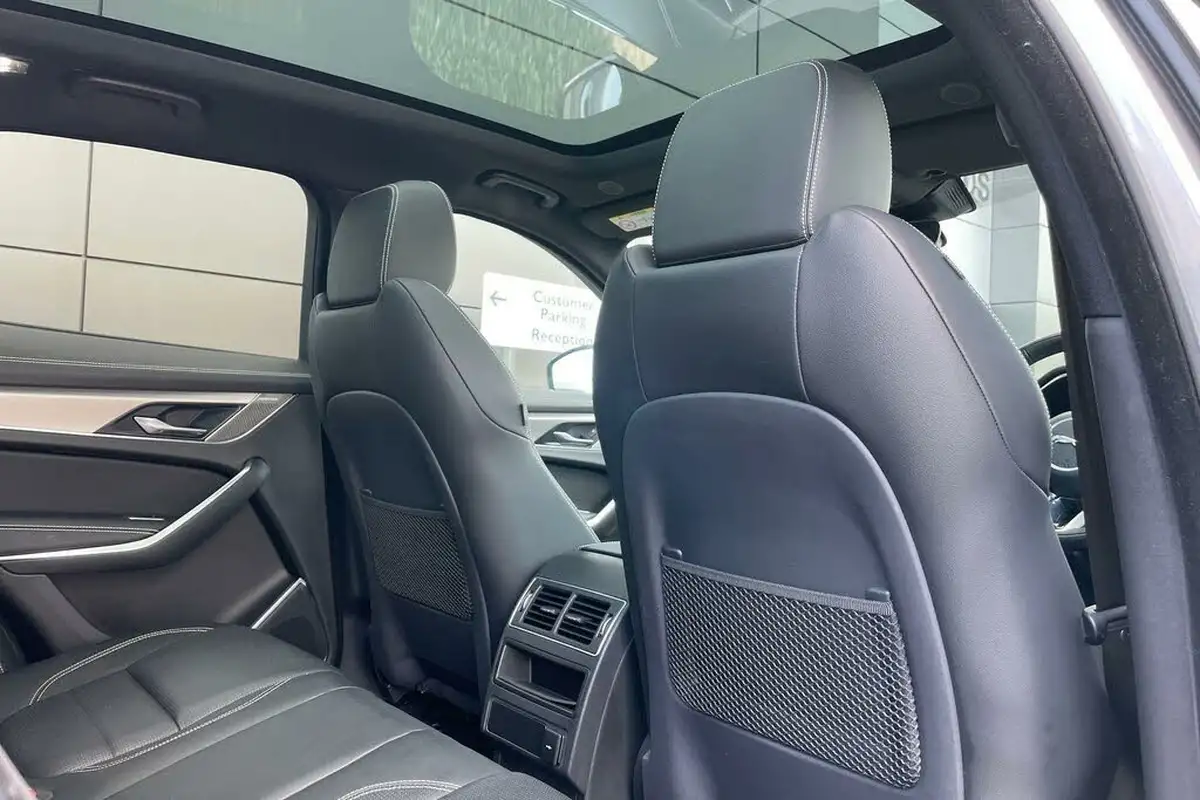 2021-jaguar-f-pace-30-d300-r-dynamic-se-mhev-big-34