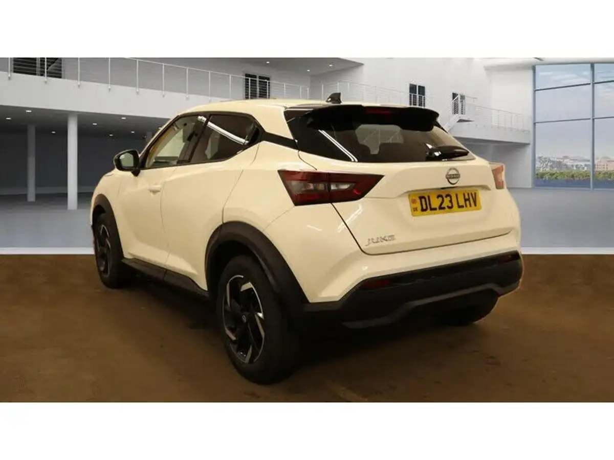 2023-nissan-juke-10-dig-t-n-connecta-big-6