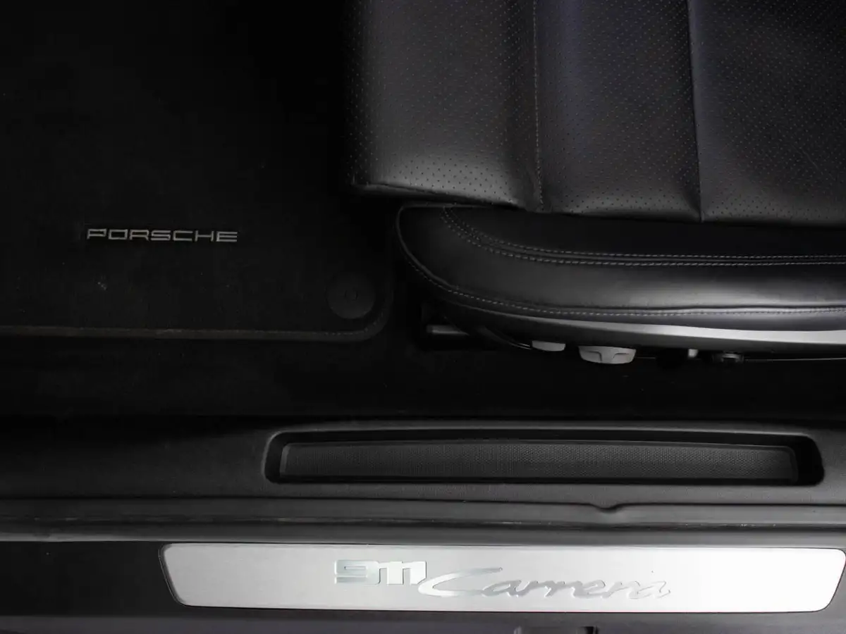2021-porsche-911-30-carrera-coupe-big-45