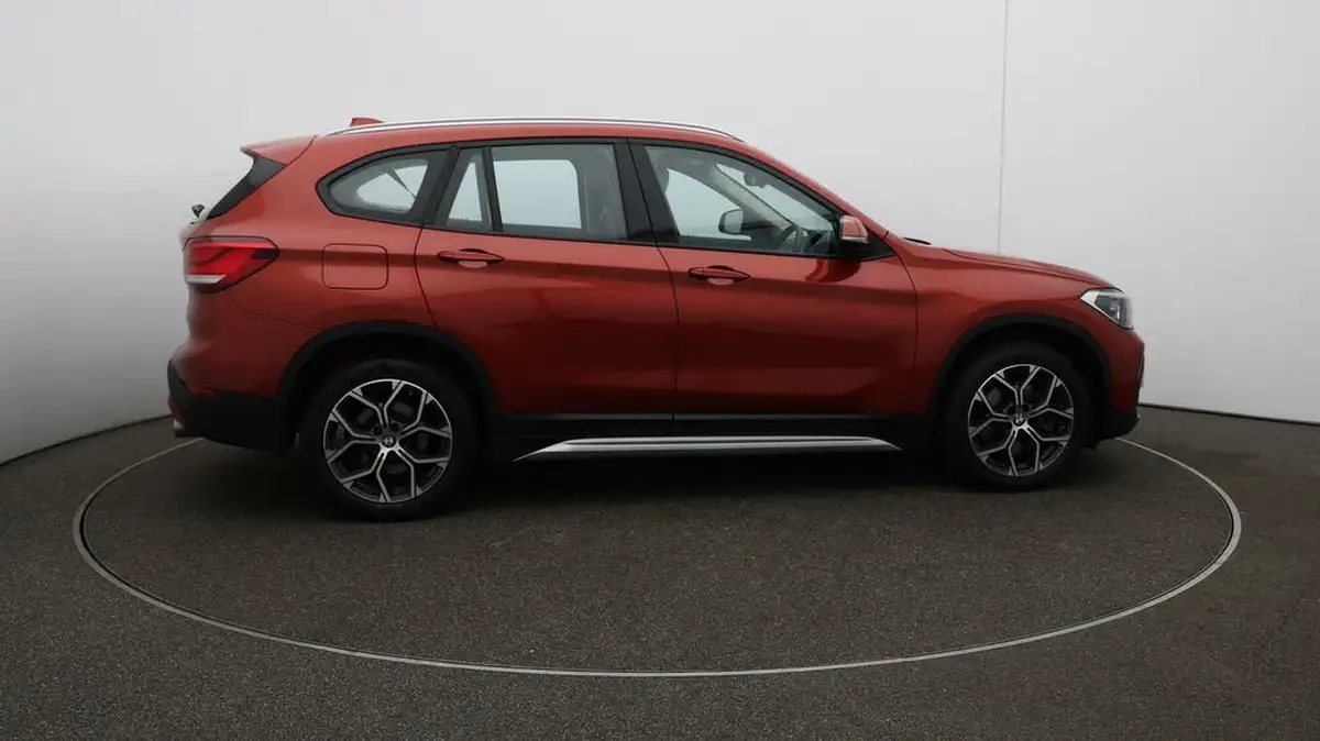 2021-bmw-x1-20-xdrive20i-xline-big-50