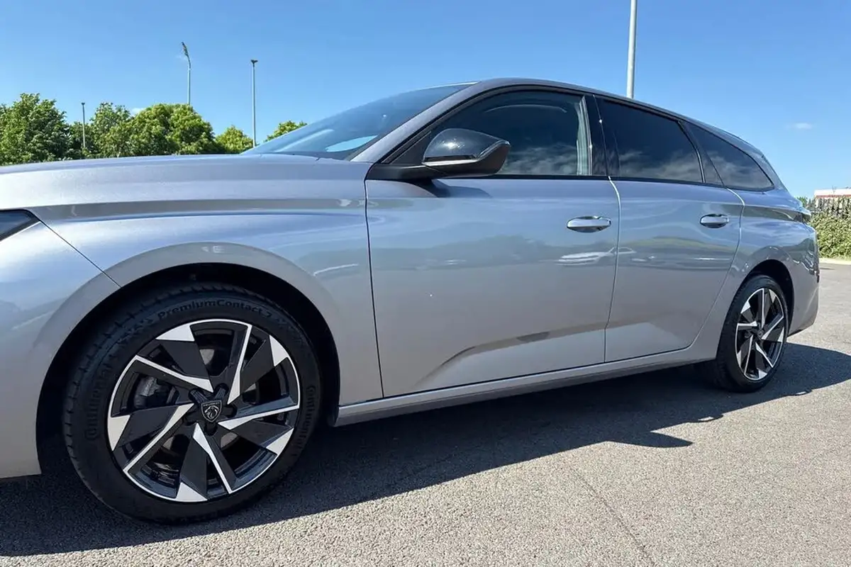 2024-peugeot-308-sw-12-puretech-allure-130ps-ss-eat8-big-27