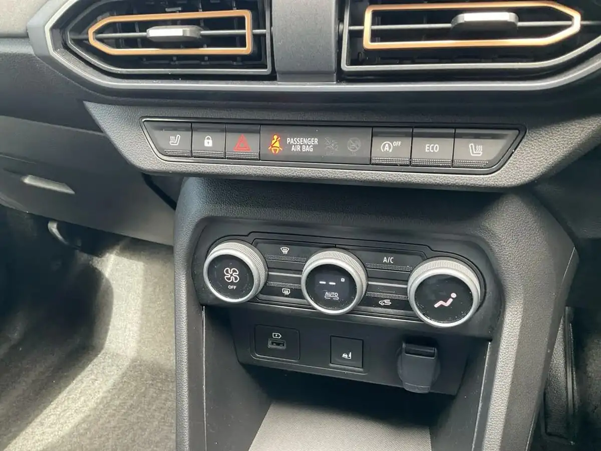 2024-dacia-jogger-10-tce-extreme-big-21