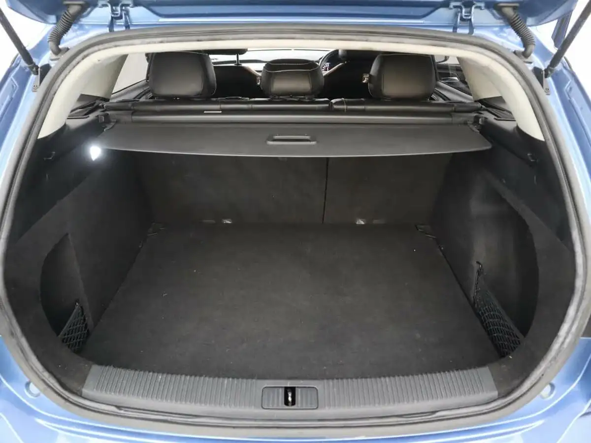2022-mg-mg5-e-exclusive-ev-long-range-big-6