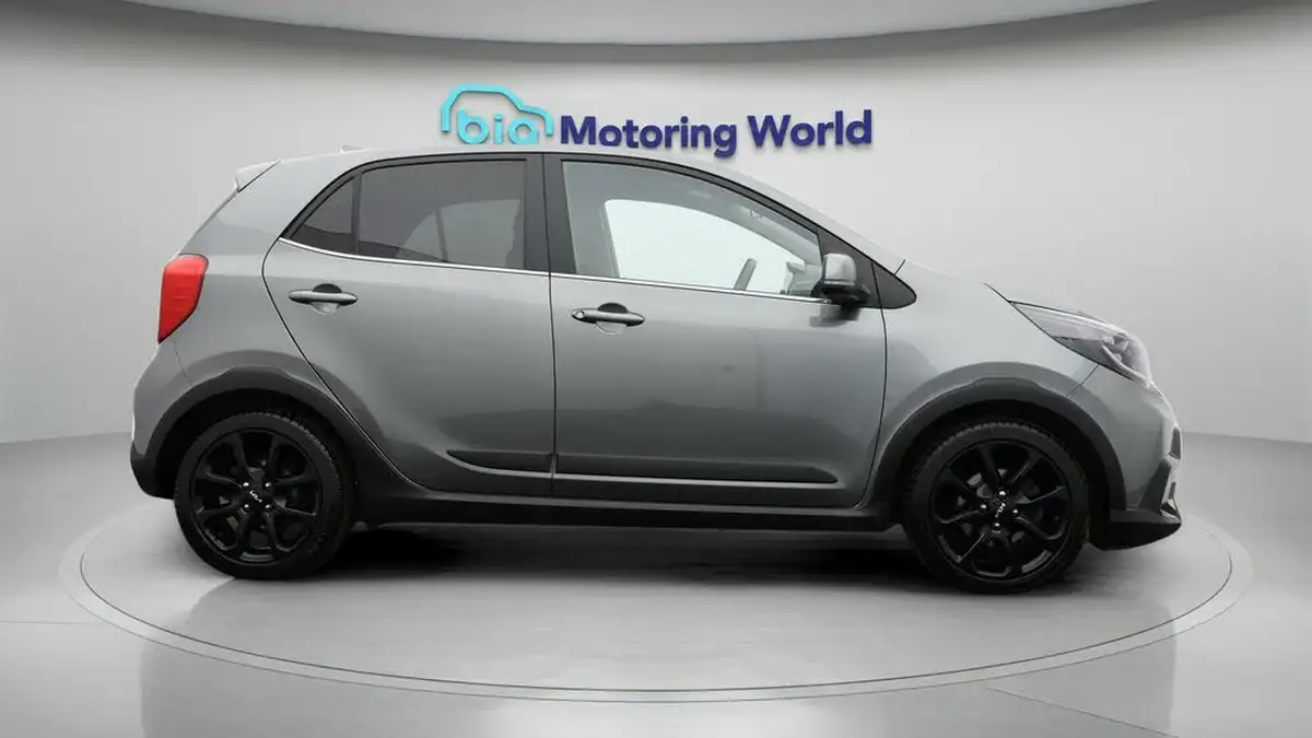 2022-kia-picanto-10-x-line-auto-seq-big-7