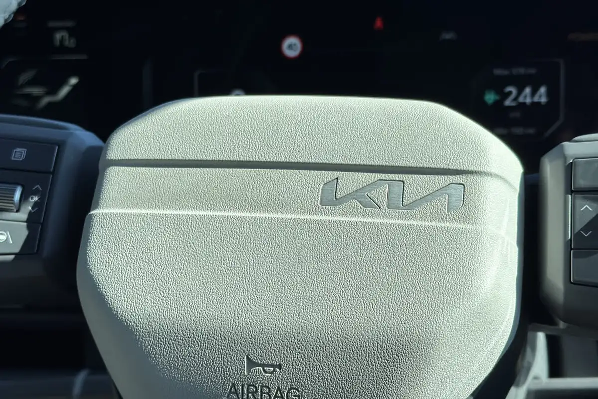 2024-kia-ev3-e-gt-line-s-big-35