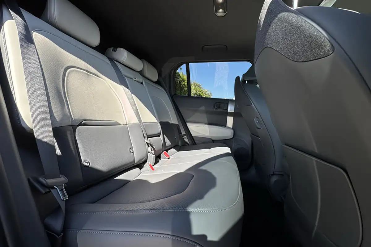 2024-kia-ev3-e-gt-line-s-big-11