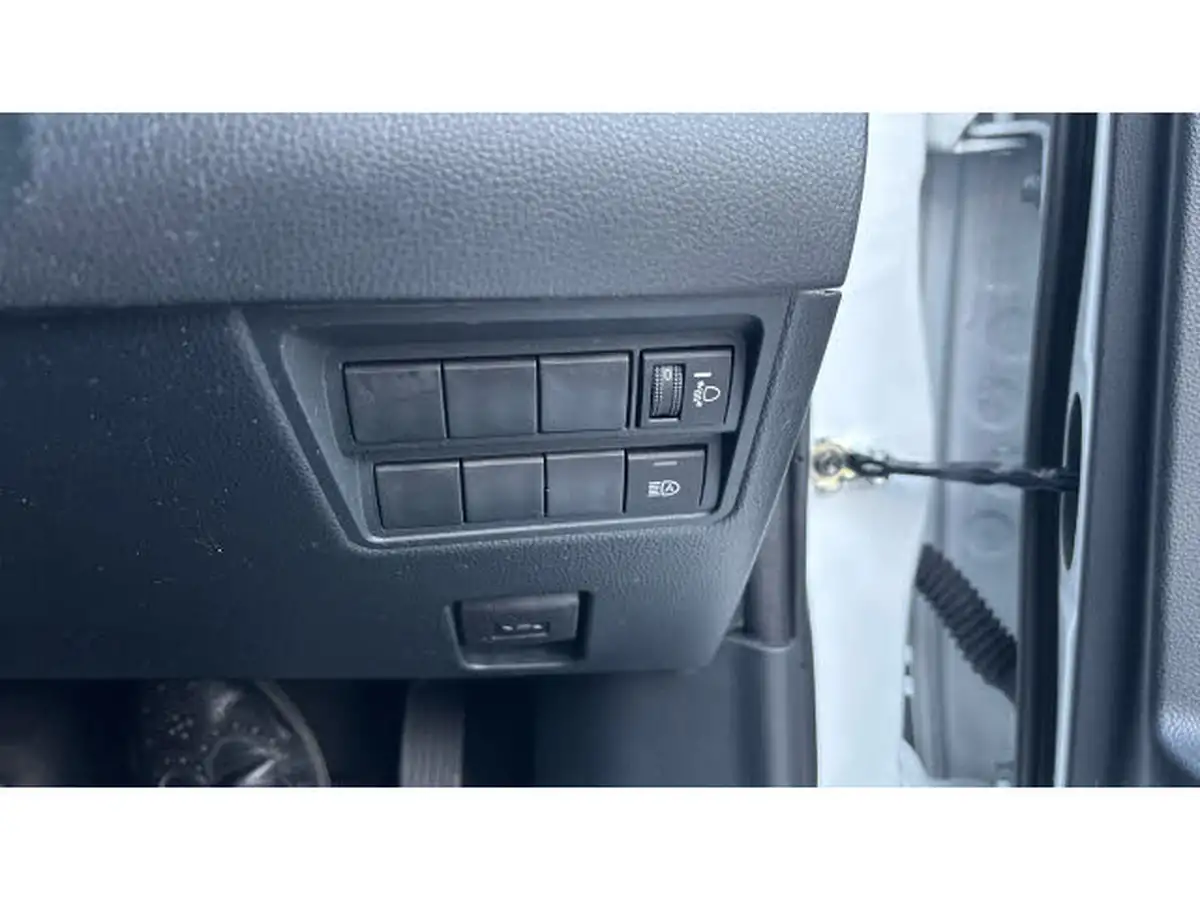 2022-toyota-yaris-15-vvt-i-design-big-31