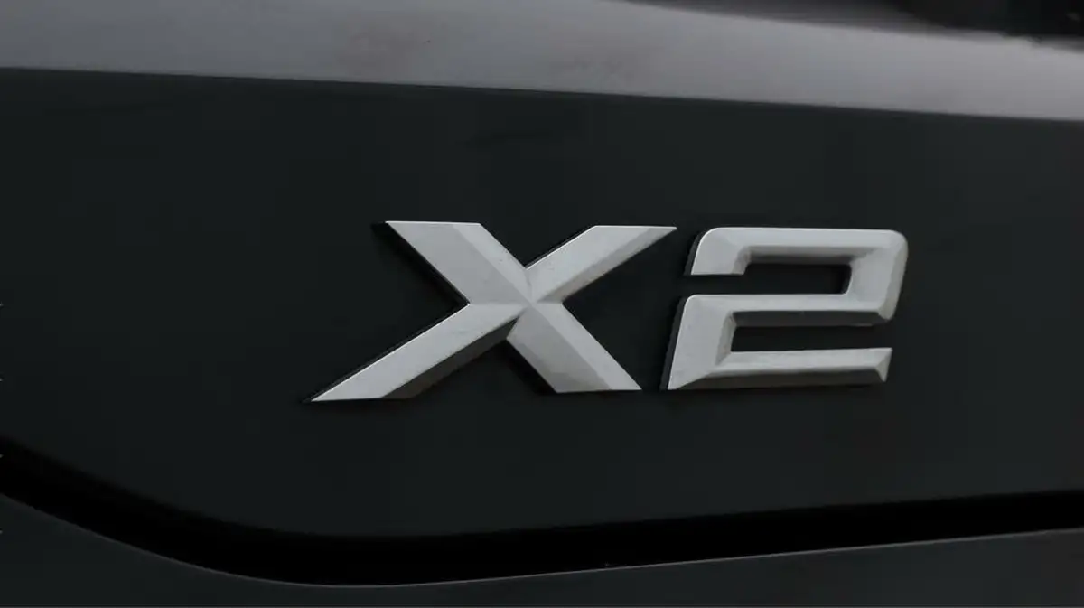2019-bmw-x2-20-sdrive20i-sport-big-22