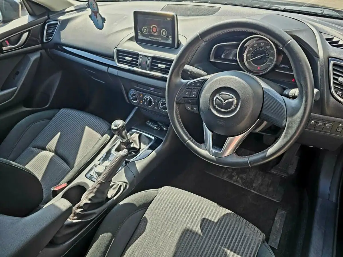 2014-mazda-mazda3-22td-se-hatchback-5d-big-11