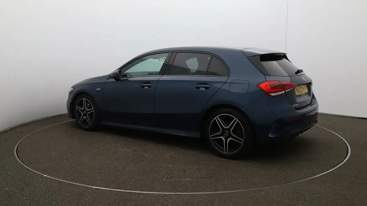 2022-mercedes-benz-a-class-13-a200-amg-line-executive-edition-hatchback-5d-7g-dct-big-35