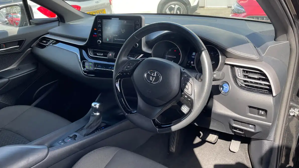 2023-toyota-c-hr-18-vvt-i-icon-120bhp-big-8
