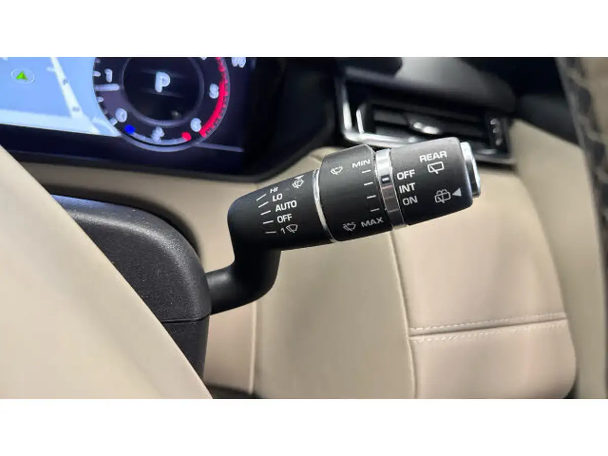 2020-land-rover-range-rover-velar-20-d240-r-dynamic-hse-big-30