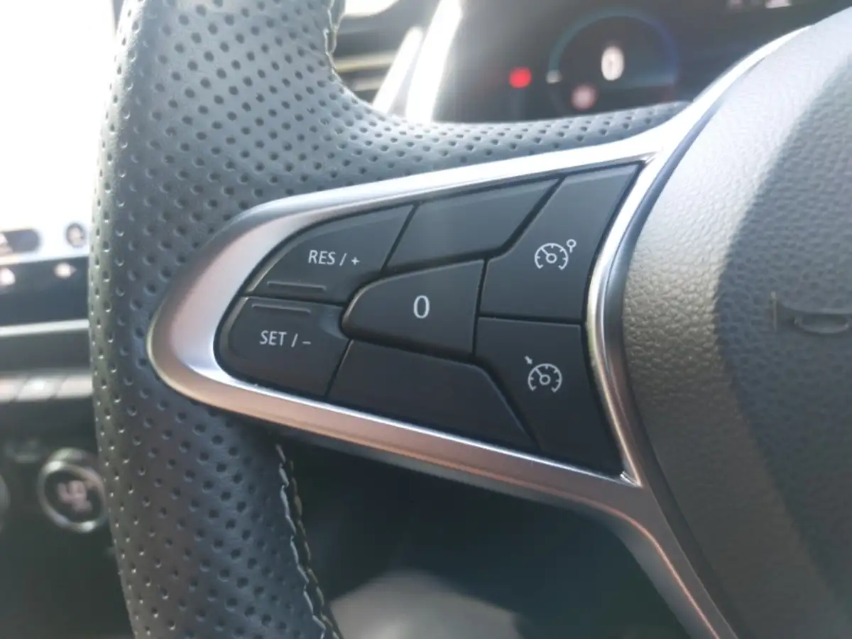 2024-renault-captur-16-e-tech-engineered-145ps-full-big-14