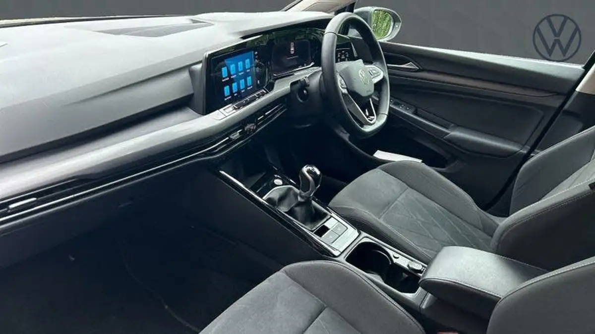 2023-volkswagen-golf-15-tsi-style-edition-150ps-big-1