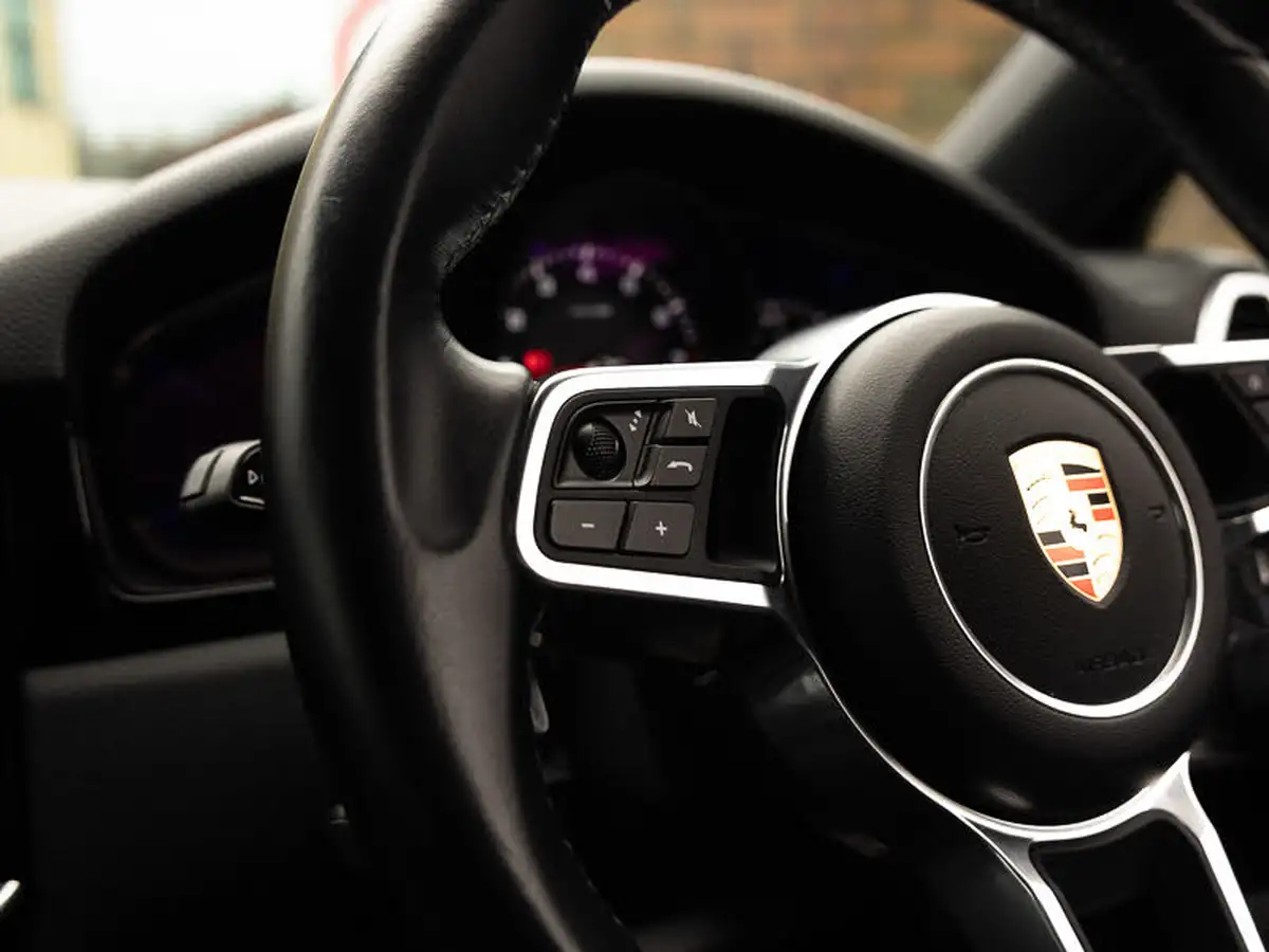 2019-porsche-cayenne-30-v6-coupe-big-14
