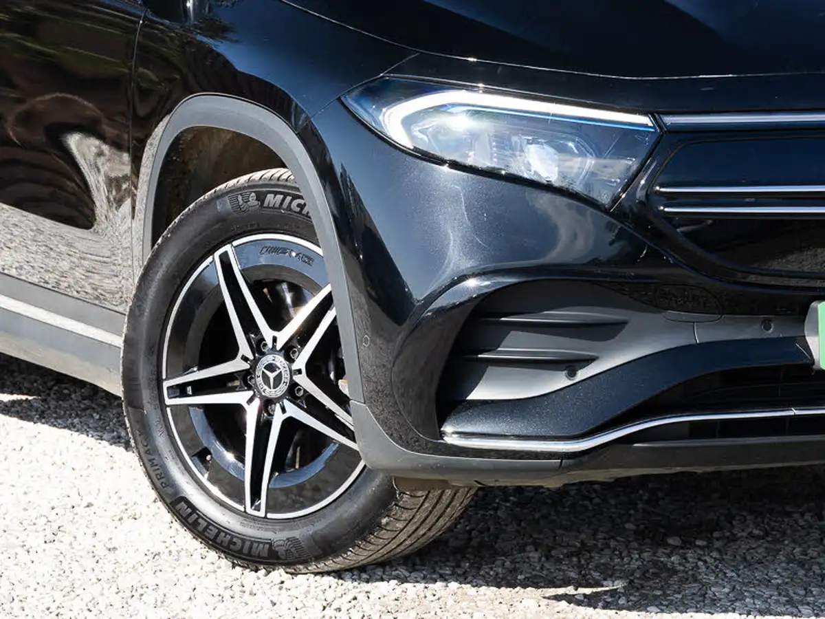 2021-mercedes-benz-eqa-e-eqa-250-amg-line-big-8