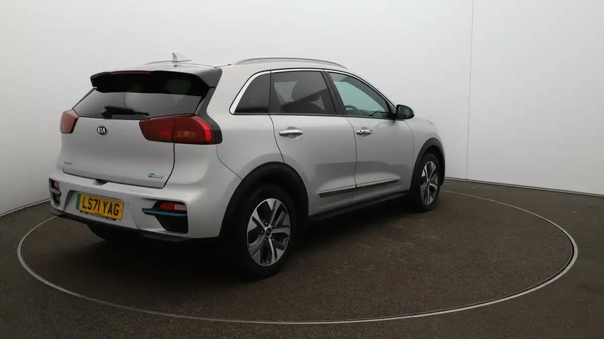 2021-kia-e-niro-ev-4-big-57