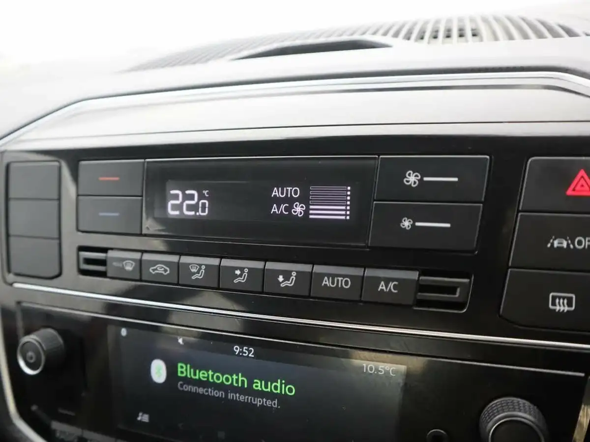 2021-skoda-citigo-e-se-big-18