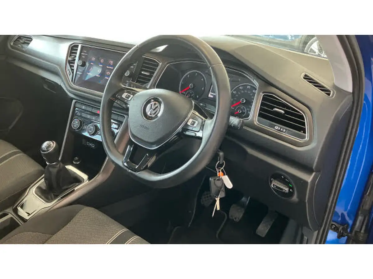 2019-volkswagen-t-roc-16tdi-se-big-44