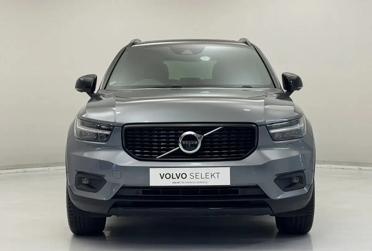 2018-volvo-xc40-20td-d4-first-edition-big-2