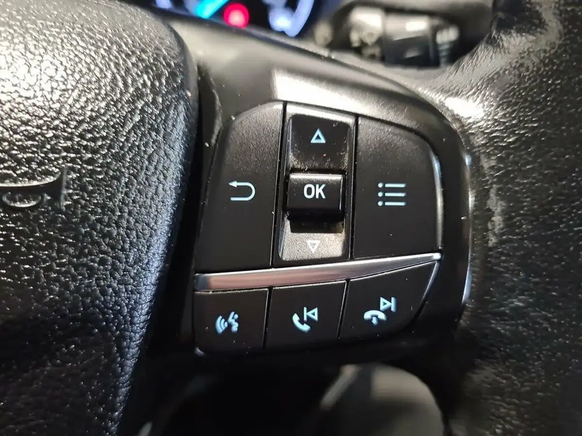 2020-ford-transit-custom-20tdci-320-l1h1-trend-105pseu6dt-panel-van-big-25