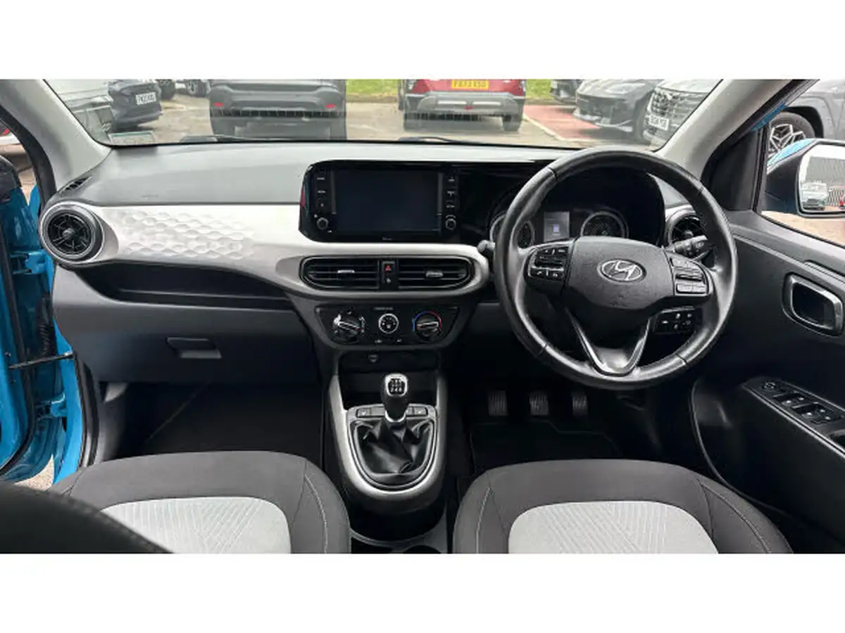 2021-hyundai-i10-10-premium-big-9