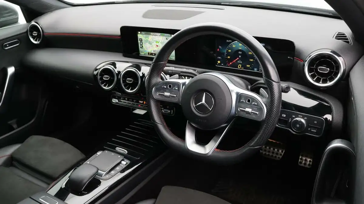 2020-mercedes-benz-a-class-13-a200-amg-line-saloon-4d-7g-dct-big-9