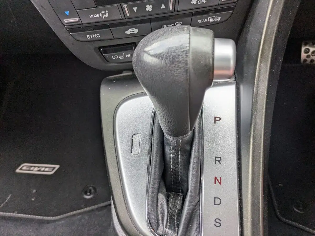 2014-honda-civic-18-ex-auto-big-24