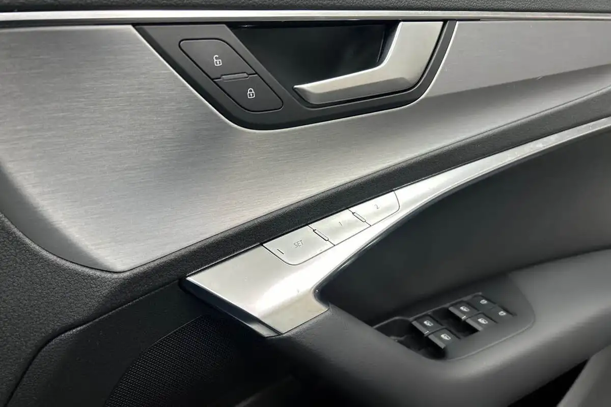 2020-audi-a6-saloon-20-40-tdi-black-edition-big-21