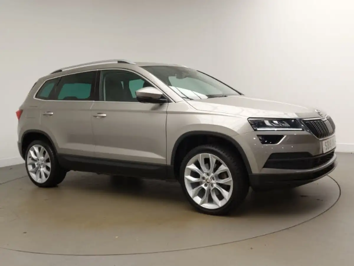 2018-skoda-karoq-15-tsi-edition-ss-big-12