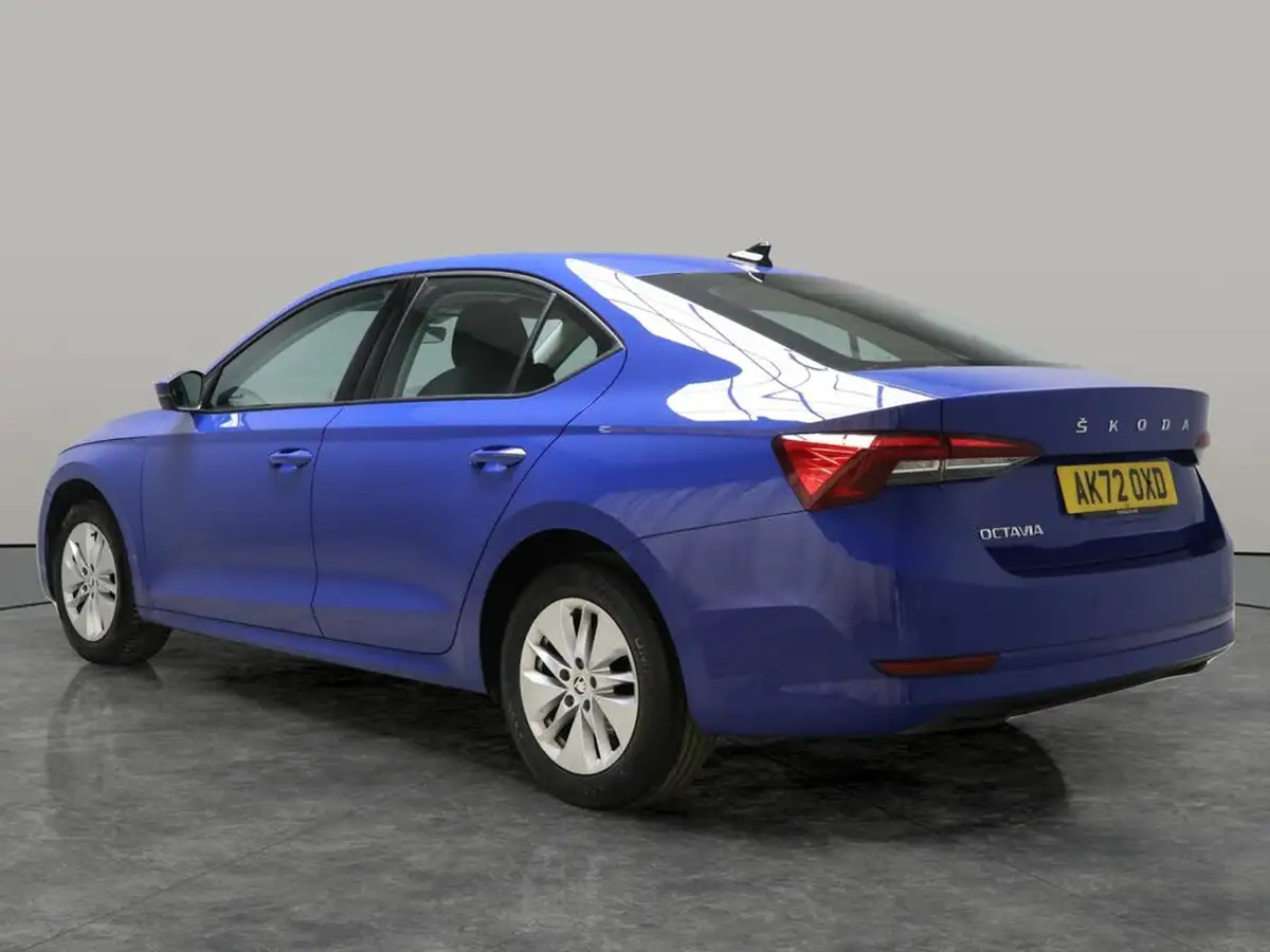 2022-skoda-octavia-10-tsi-se-110ps-hatchback-big-13