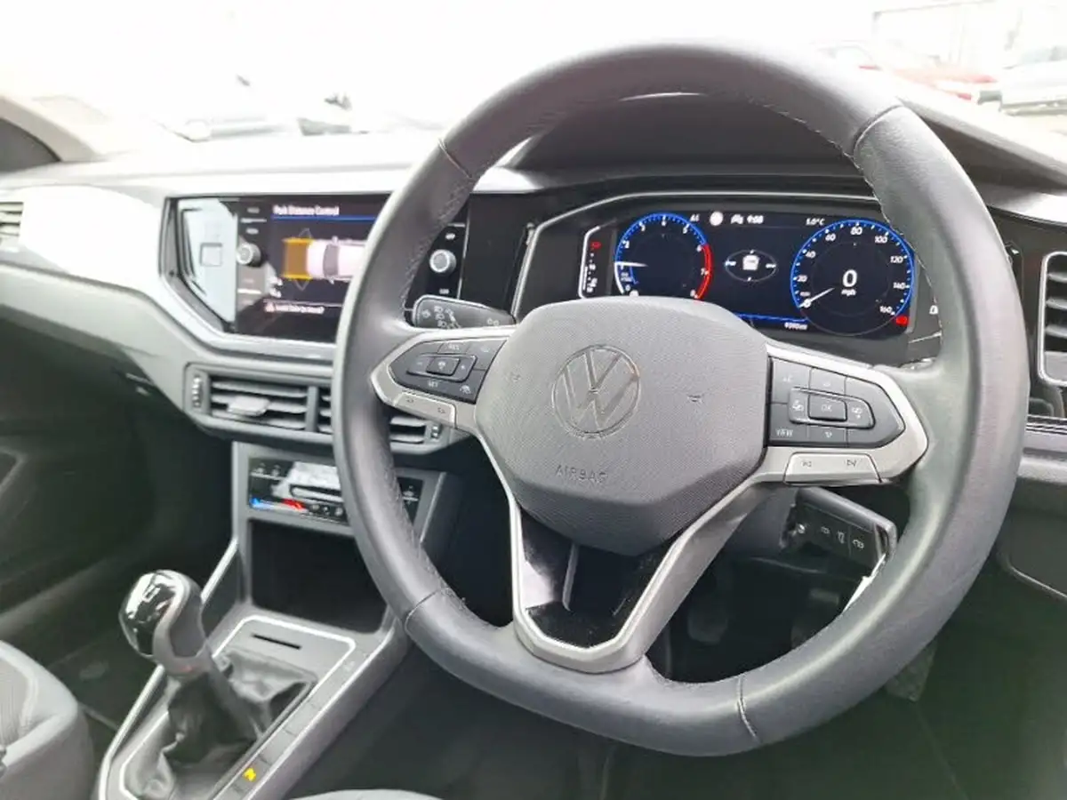 2022-volkswagen-polo-10-tsi-style-big-12