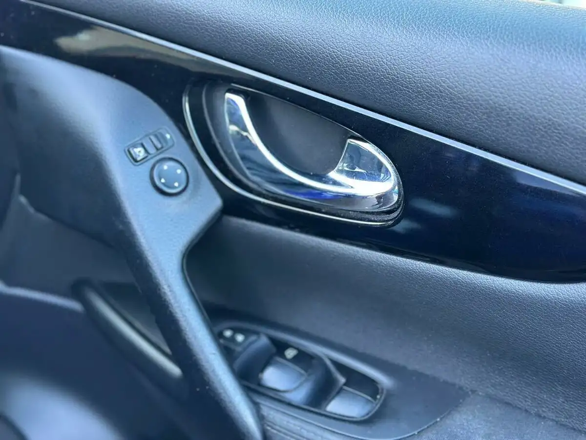 2014-nissan-qashqai-12-acenta-big-45