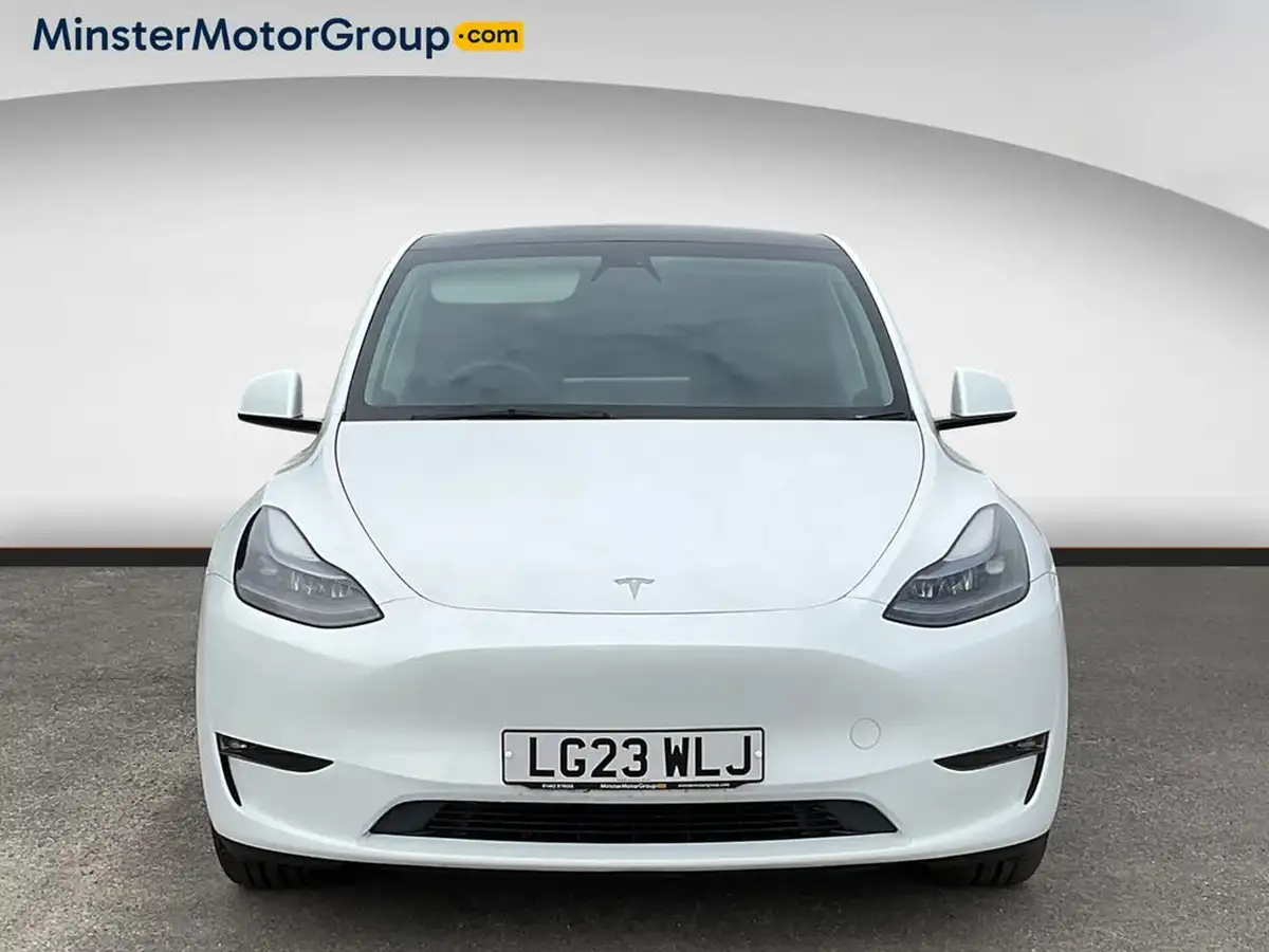 2023-tesla-model-y-e-long-range-big-4