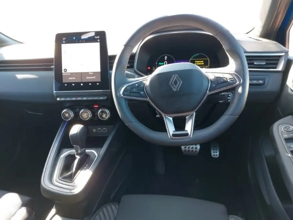 2025-renault-clio-16-esprit-alpine-big-6
