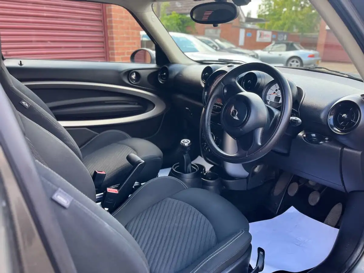 2013-mini-paceman-16td-cooper-d-4x4-all4-big-9