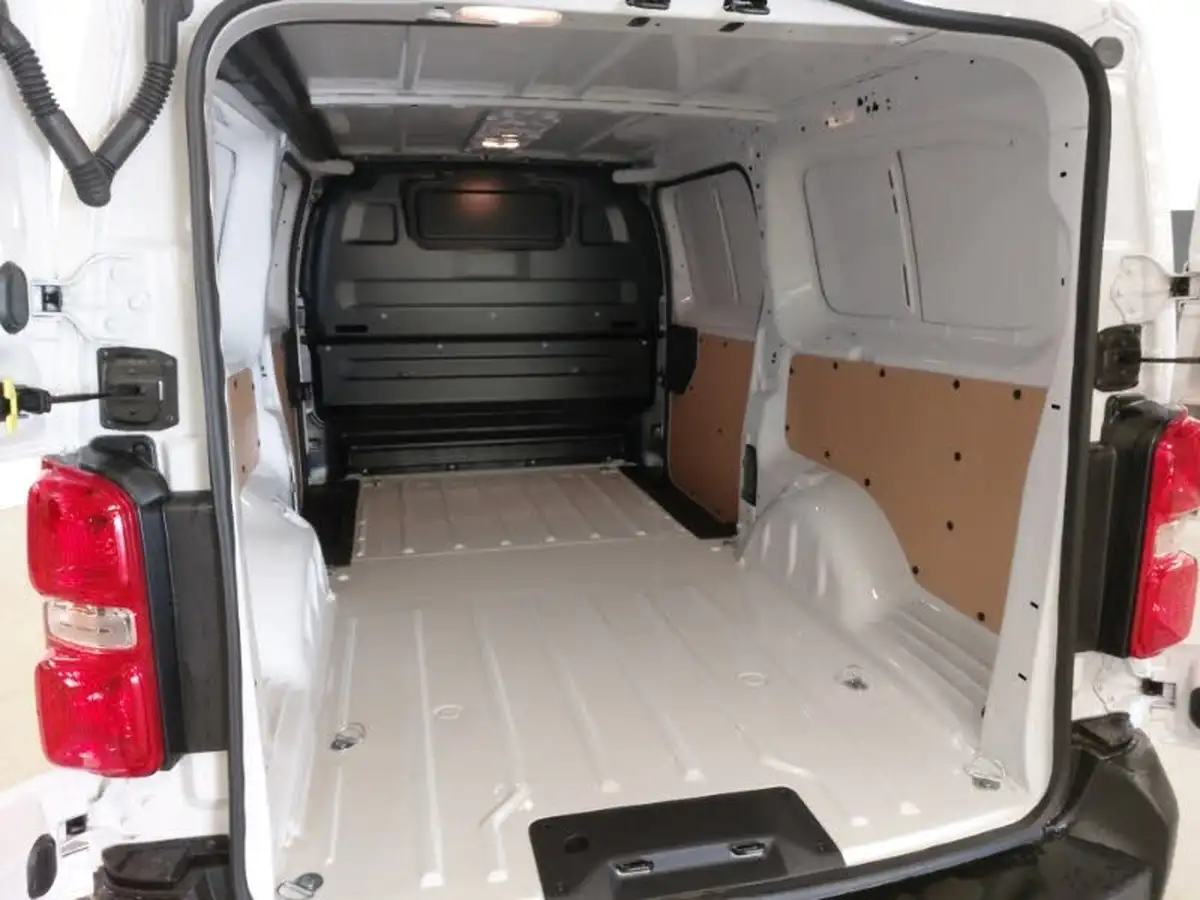 2024-peugeot-expert-15-bluehdi-professional-long-big-7