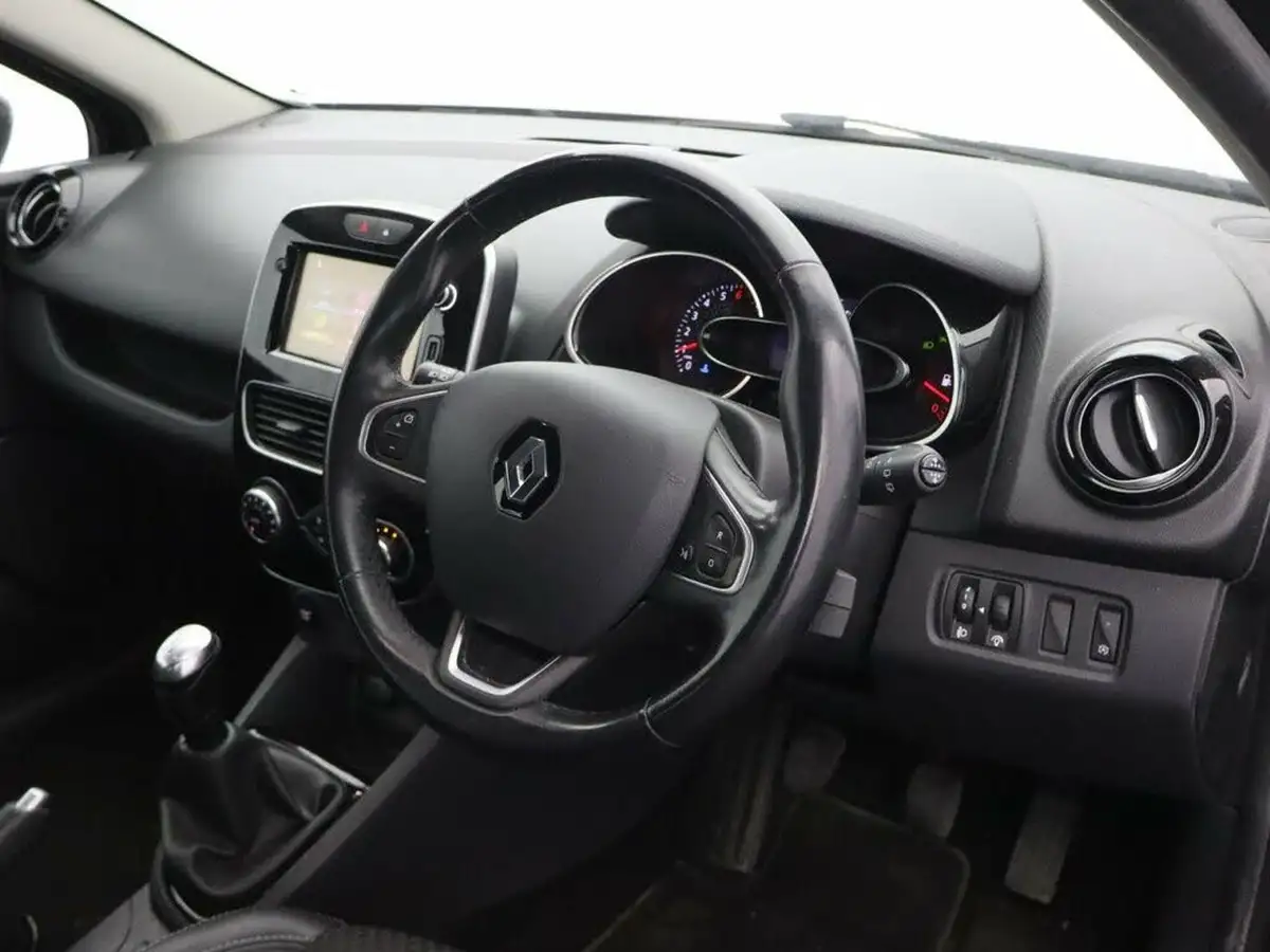 2018-renault-clio-09-tce-dynamique-s-nav-big-11