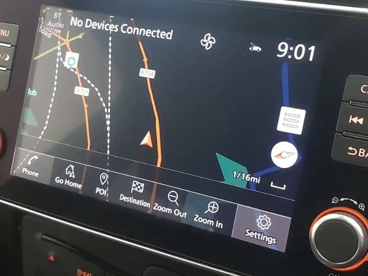 2021-nissan-leaf-e-tekna-big-13