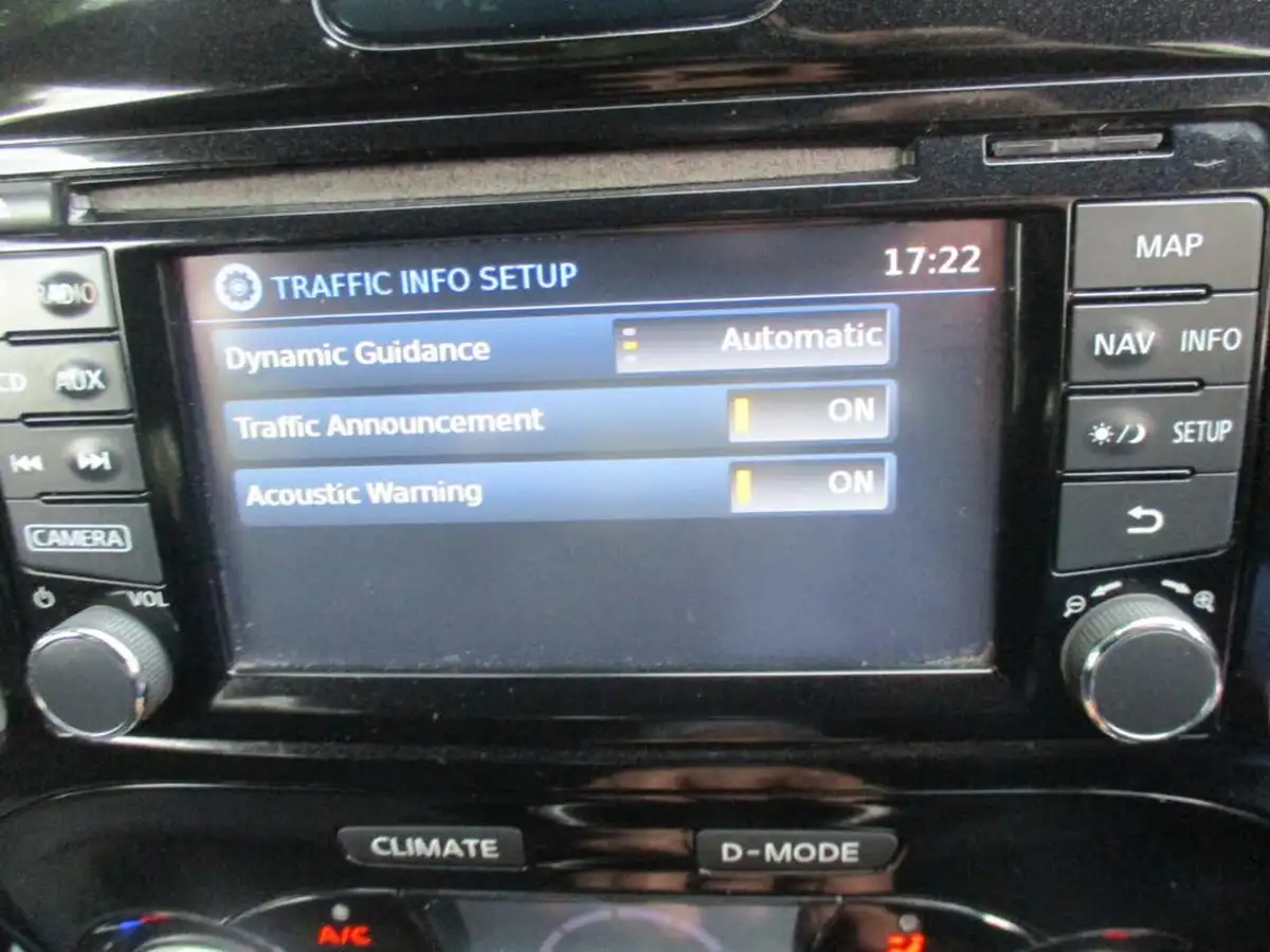 2015-nissan-juke-12-acenta-premium-big-45