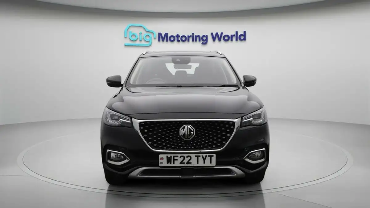 2022-mg-hs-15t-gdi-exclusive-162ps-dct-big-2