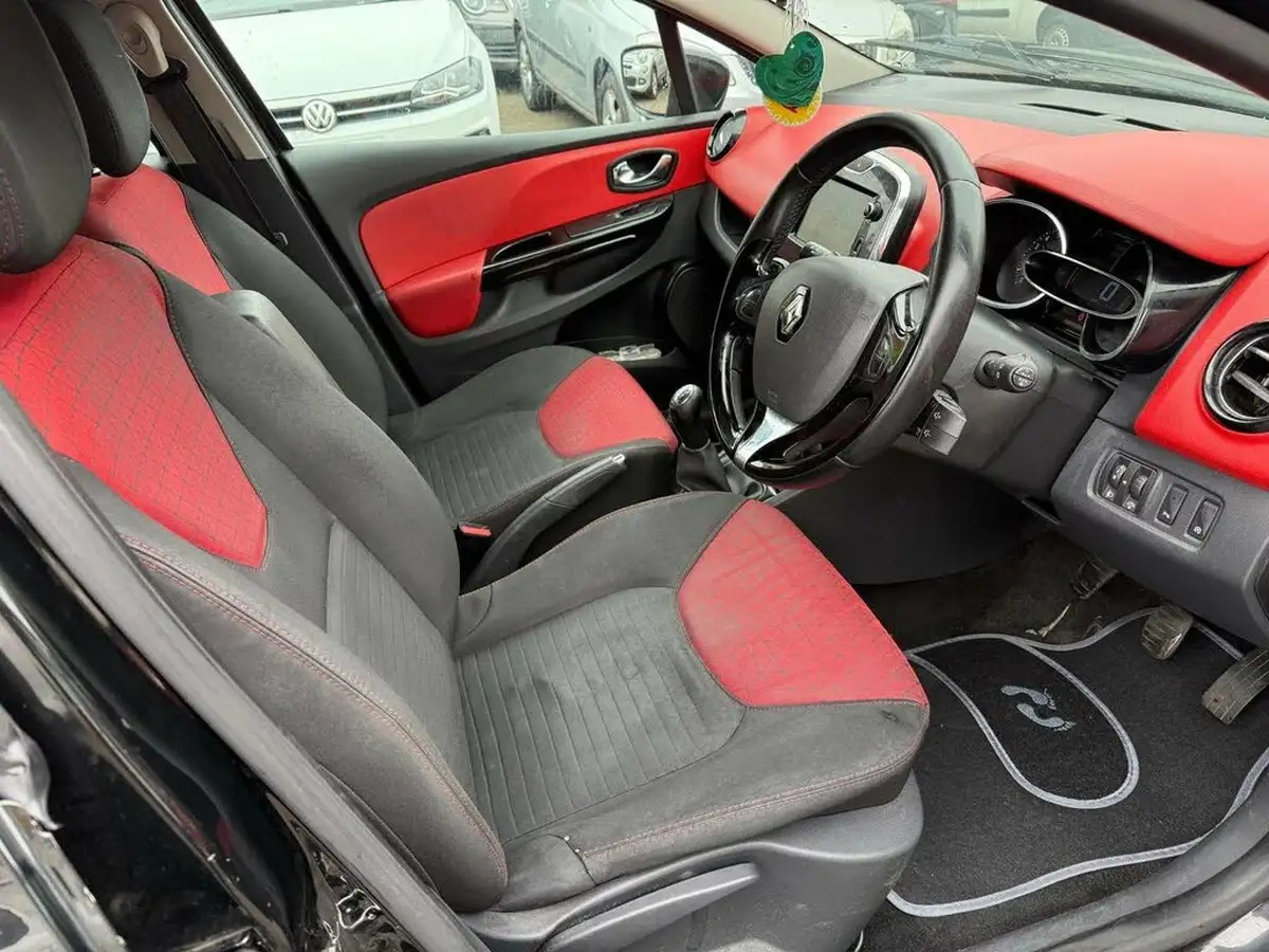 2013-renault-clio-09-dynamique-s-big-9
