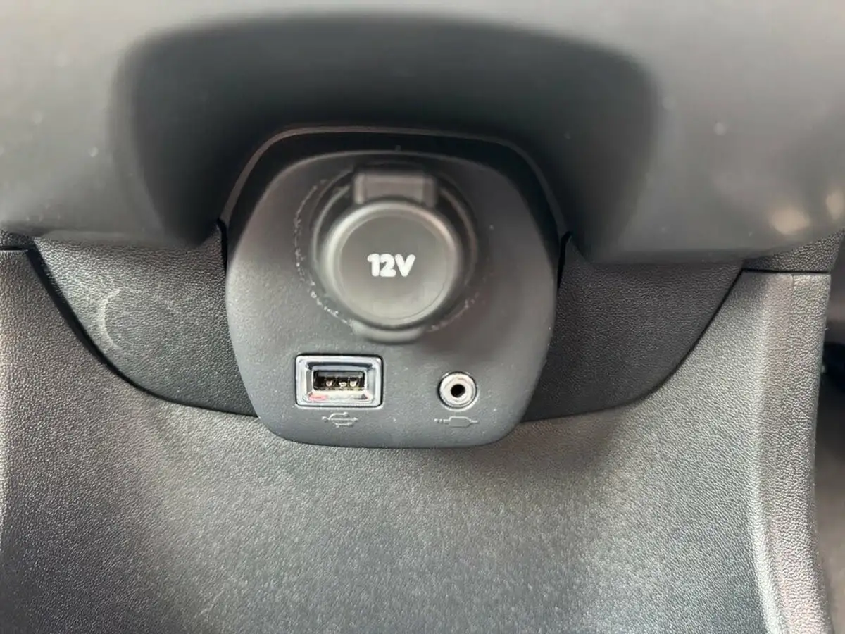 2017-citroen-c1-12-puretech-feel-5d-big-23