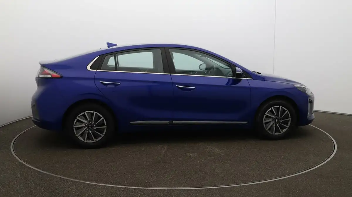 2022-hyundai-ioniq-e-premium-electric-big-8